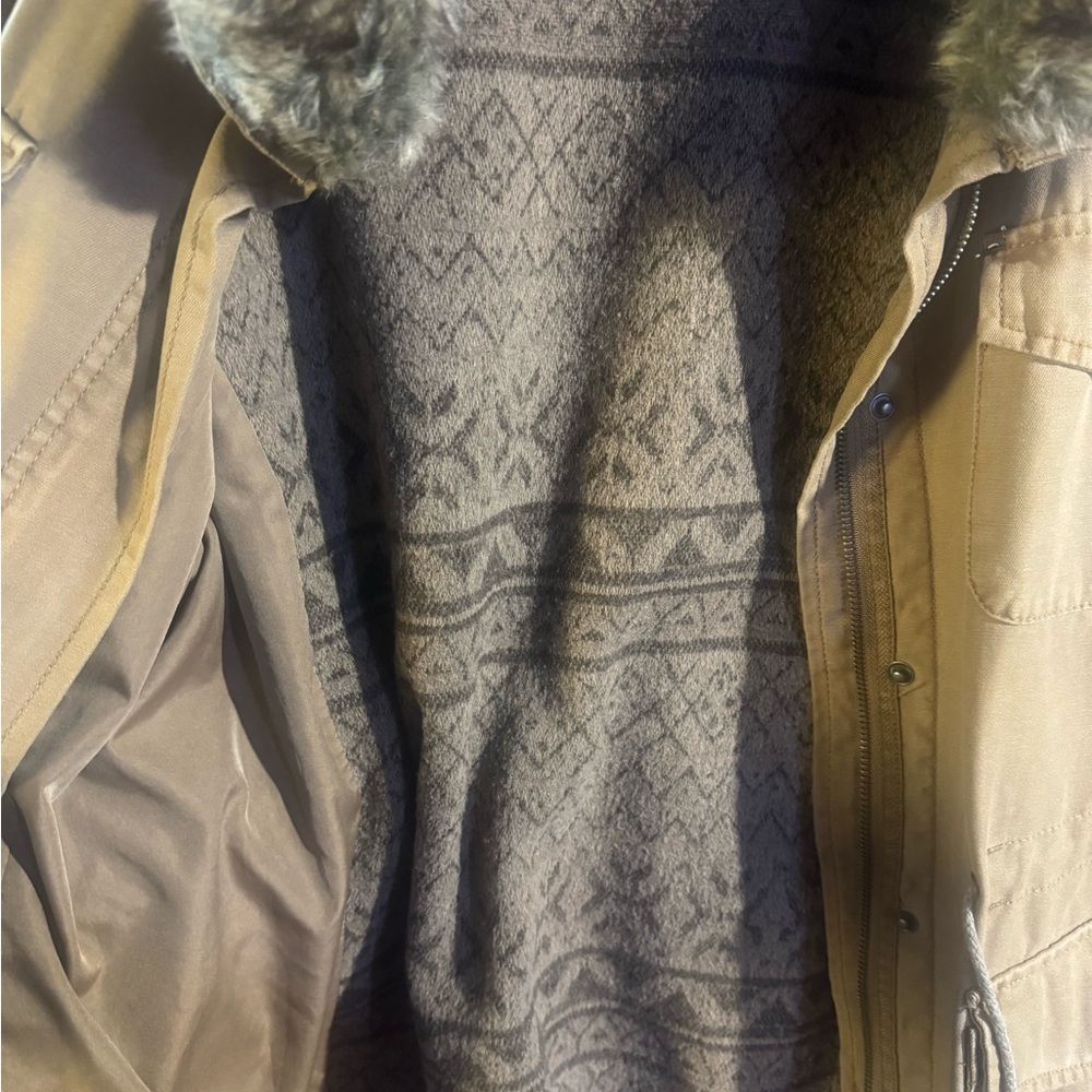 Levi’s Utility Jacket - Picture 5 of 5